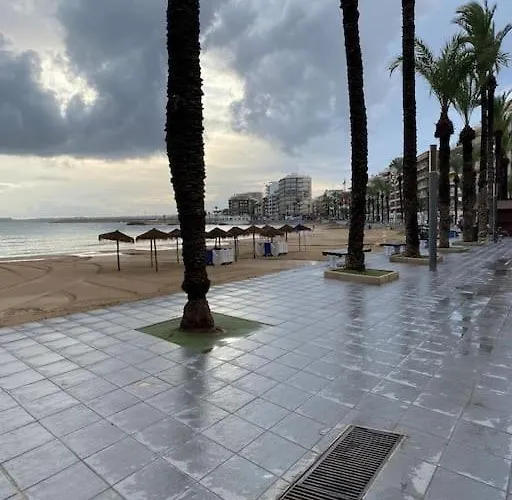 En Acogedor A 200 Metros La Playa Wifi * טורבייחה